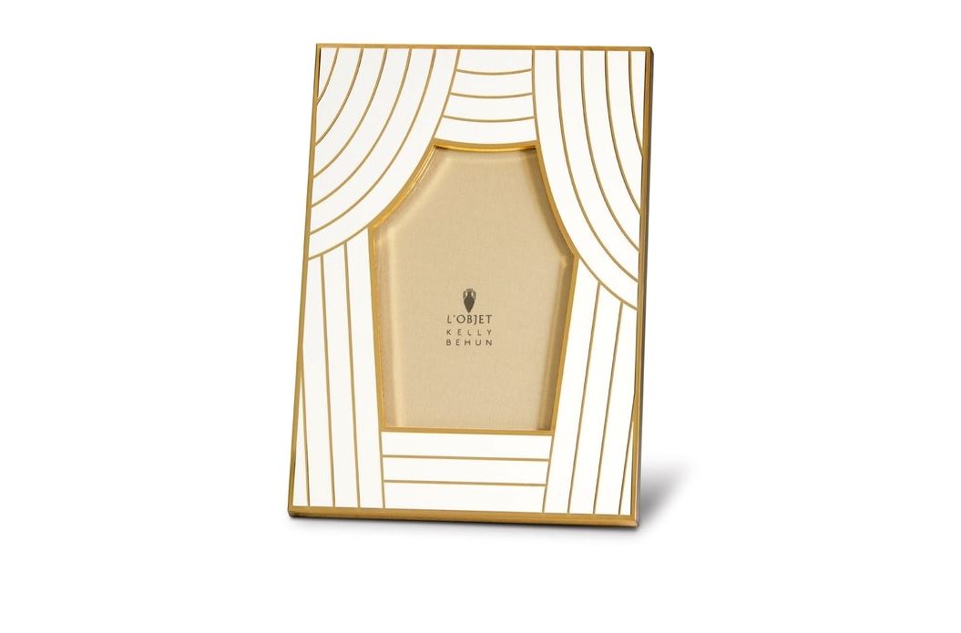 Kelly Behun Curtain Up Frame, 4x6"